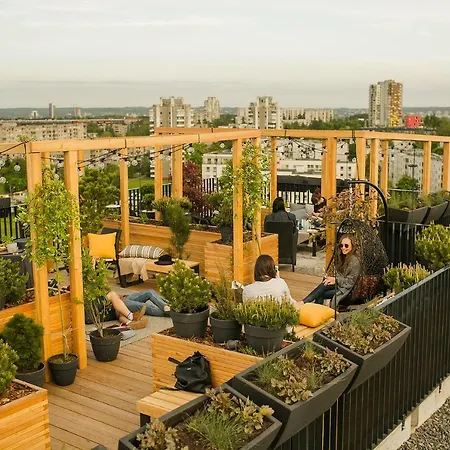 1 Near Center With A Roof Terrace And Parking * VNO