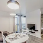 1 Near Center With A Roof Terrace And Parking